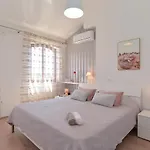 989 * Galižana