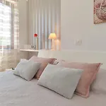 989 *