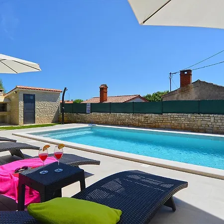 Holiday home 989 Galizana