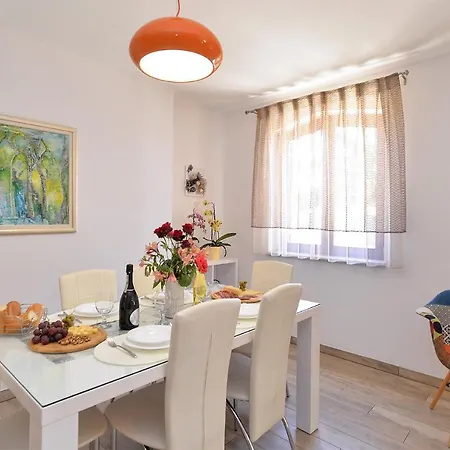 989 Holiday home